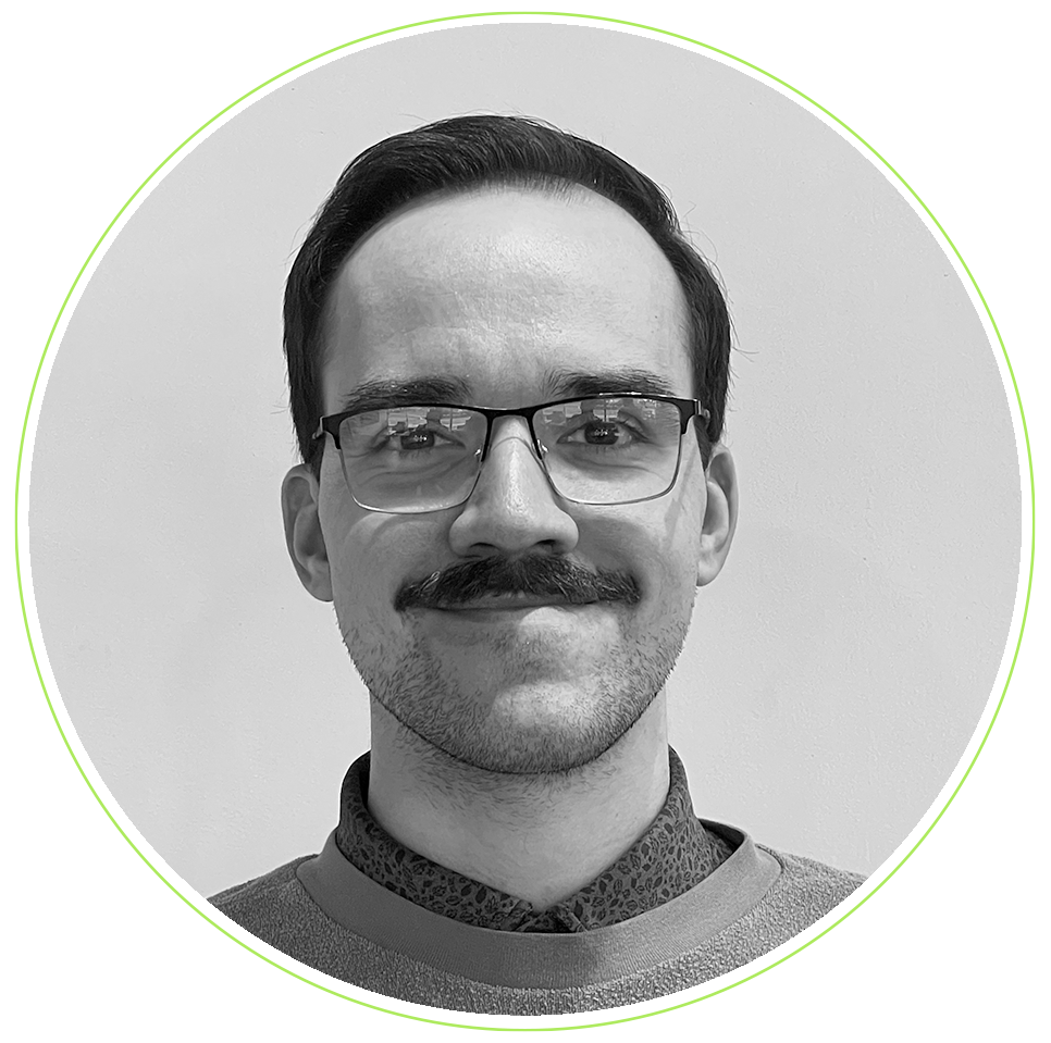 Ryan Adamonis, Master Fitter and Builder